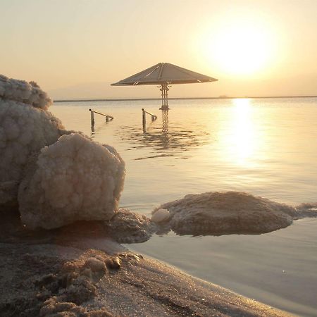 ים המלח עין בוקק Holitel Tsell Harim Village Dead Sea מראה חיצוני תמונה